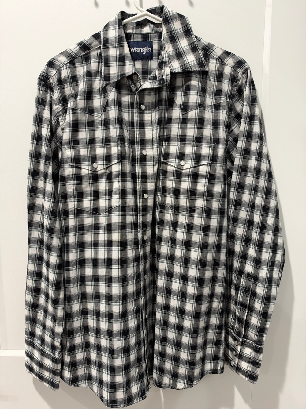 Wrangler Black & White Plaid Western Button-Down Shirt
